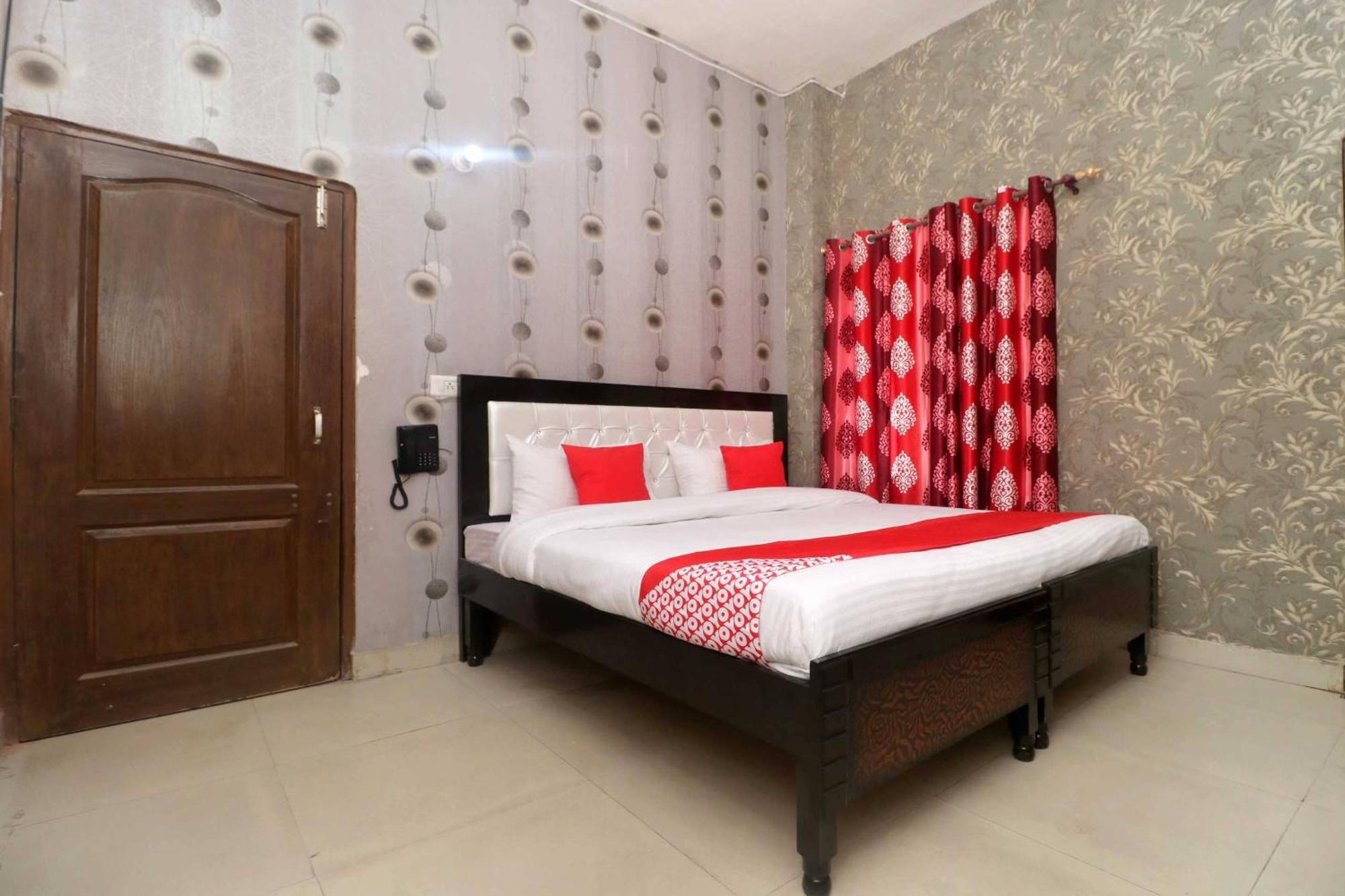 Oyo Hotel Aryan Plaza Chandīgarh Exterior foto